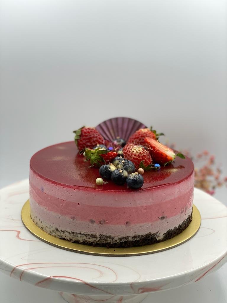 Lychee Rose Cake - Edith Patisserie - 1 | Rose cake recipe, Lychee cake  recipes, Cake recipes